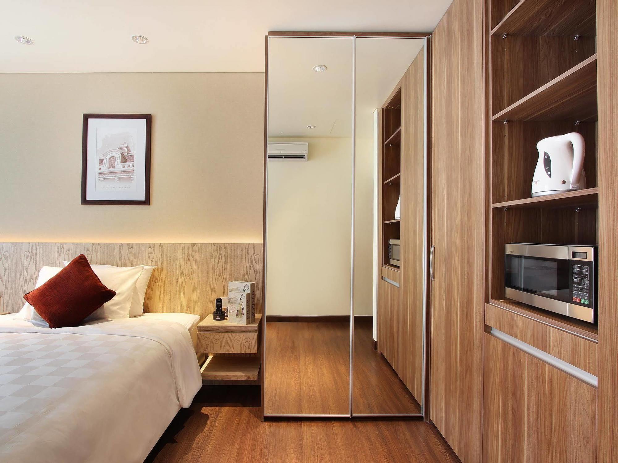Dwijaya House Of Pakubuwono Aparthotel 4*